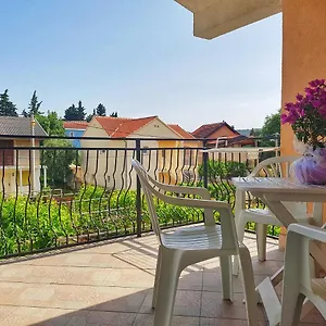  Hotel apartamentowy Mlinar